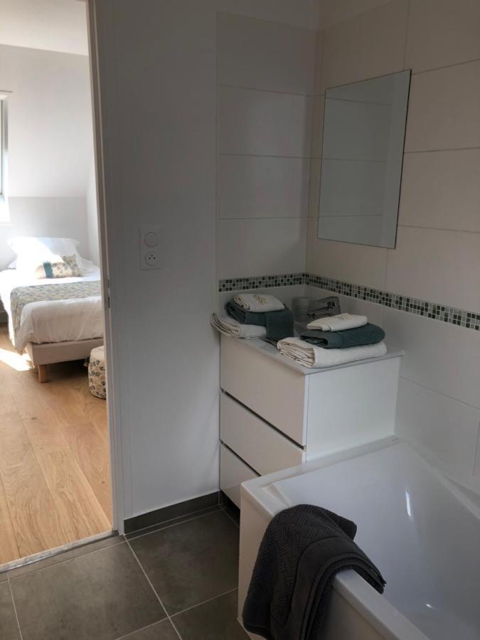 chambre d'hôtes Le Domaine de la Vallée Saint-Martin-de-Varreville Extérieur photo